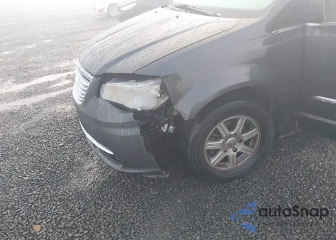 2011 Chrysler Town & Country Touring from USA, damaged, VIN 2A4RR5DG3BR723183